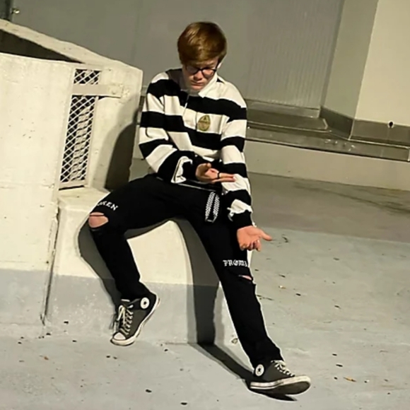 NWOT! BROKEN PROMISES STITCH & RIP  BLACK DENIM SKINNY JEANS - Picture 4 of 8